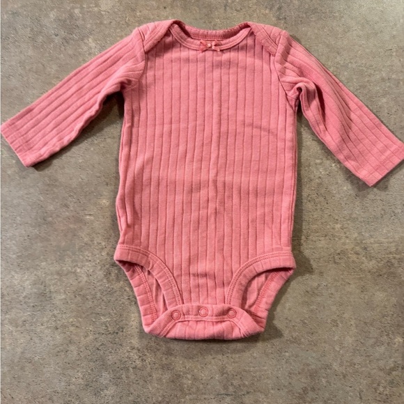 2 PACK- Ribbed Long Sleeve Baby Onesies - Pink - Picture 4 of 5